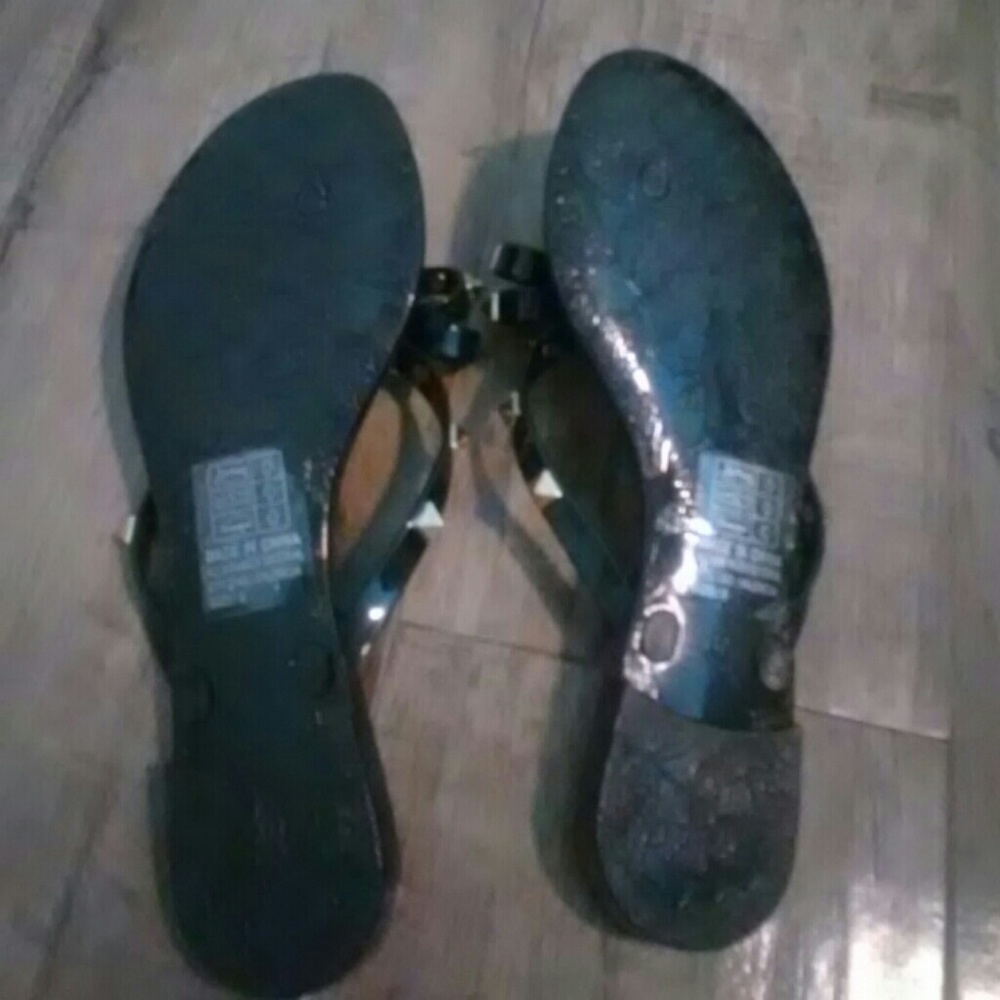 Sandals - Picture 3 of 3